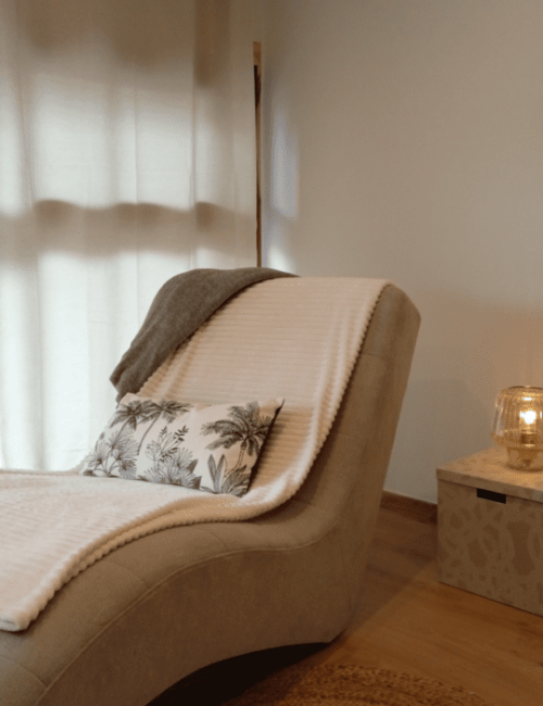 Marie Dupont, hypnothérapeute au Havre en séance d’hypnothérapie